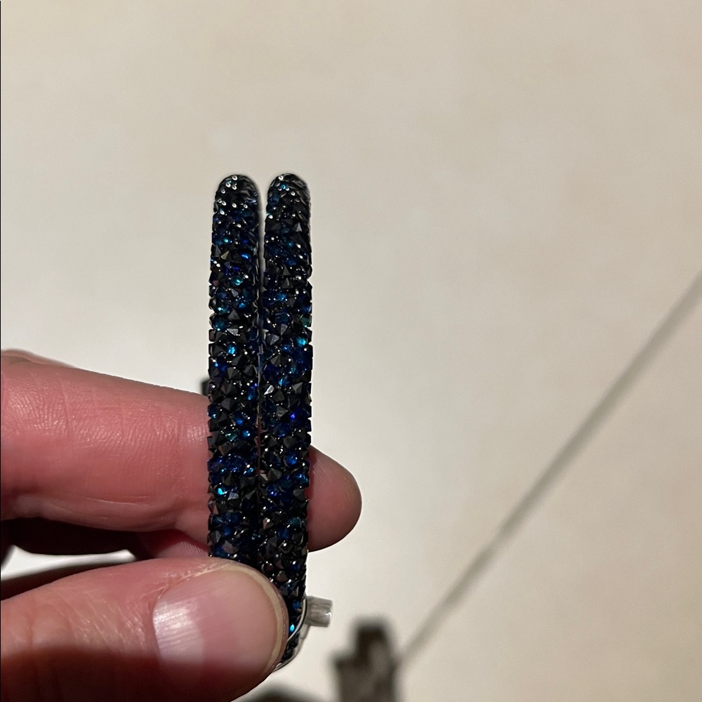 Swarovski Blue Crystal Beaded Bracelet- like new excellent condition - Picture 8 of 9